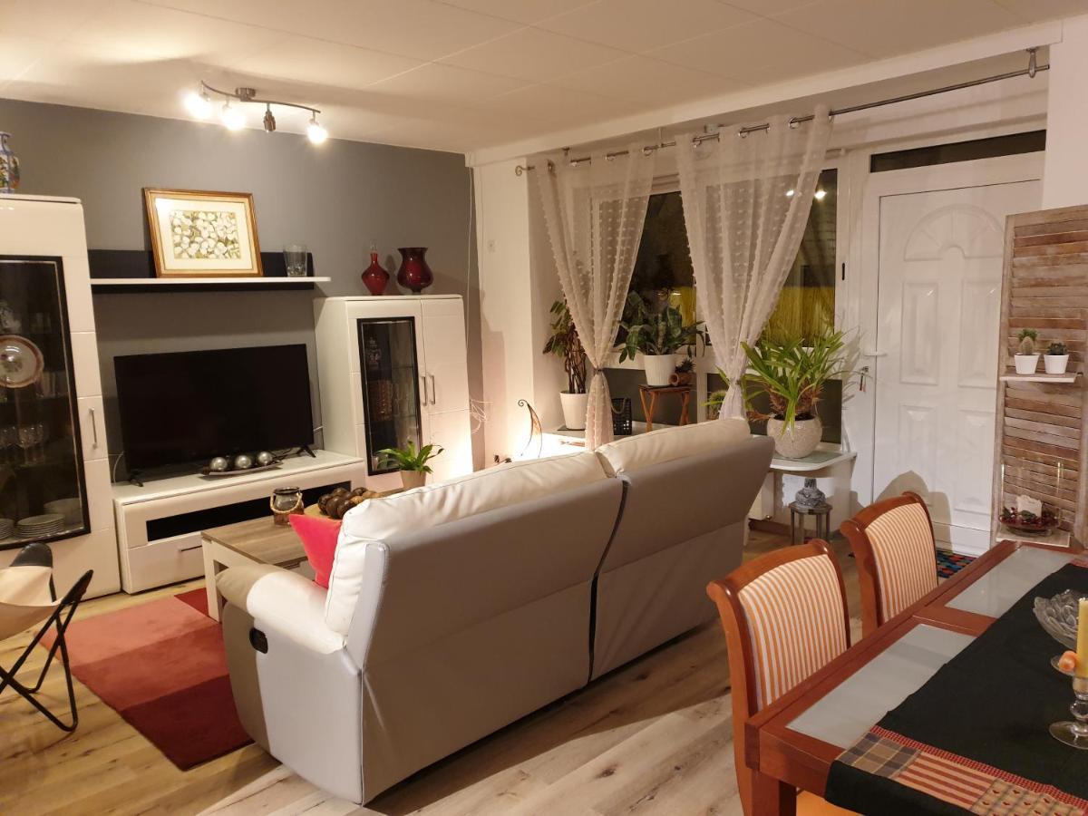 Granges Les Hirondelles, Appartement De Vacances Avec Terrasse Et Coin Grillades מראה חיצוני תמונה